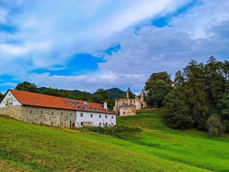 Sklabiňa Castle